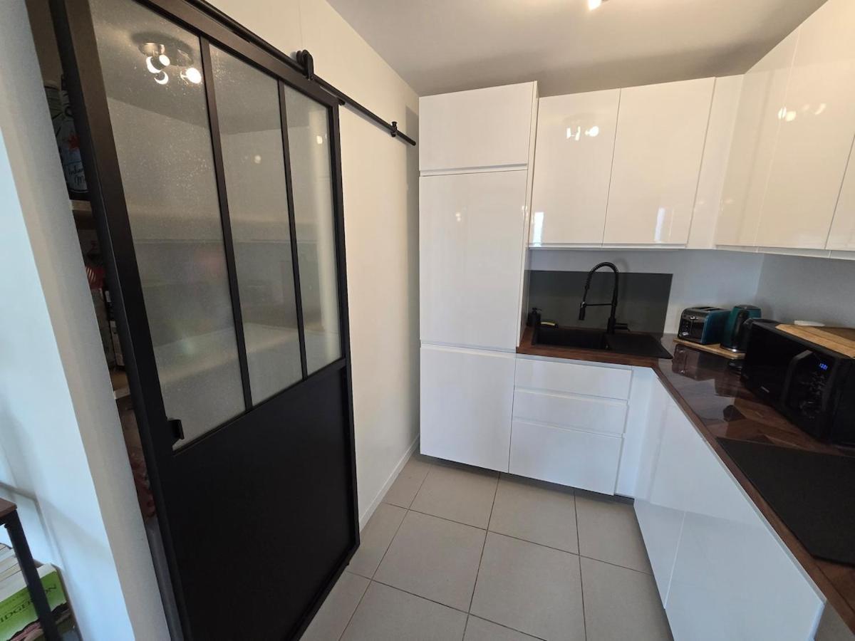 Cozy 2 Bedroom House With Garden & Parking Hébergement de vacances *